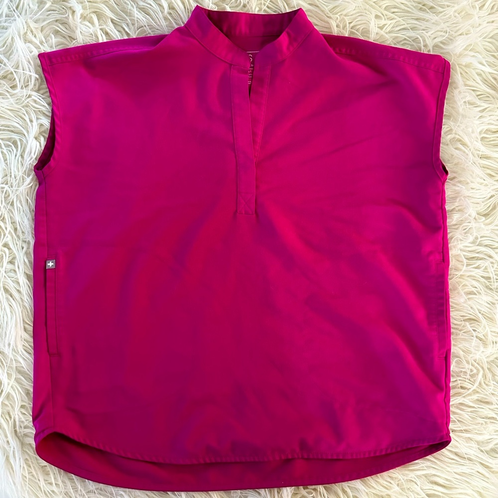 Limited edition figs Scrub top.